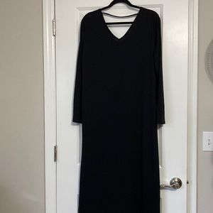 Plus size long sleeved cotton dress